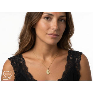 Cross medal necklace on silver or gold stainless steel religeous christian necklace