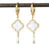 Boucles d'oreilles créoles et trèfles blancs en nacre sur acier inoxydable argent or vendues par paire