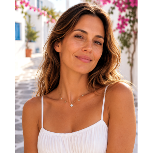 Clover charms and cubic zirconia necklace on gold stainless steel woman necklace gift