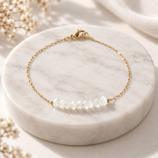 Bracelet perles en nacre blanche sur chaîne fine en acier inoxydable argent ou or cadeau bracelet femme