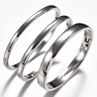 Set of 3 cuff bracelets in silver or gold stainless steel