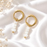 Boucles d'oreilles mariée petites créoles et perles en nacre blanche sur acier inoxydable argent ou or bijou mariage