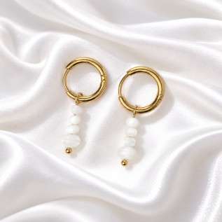Boucles d'oreilles mariée petites créoles et perles en nacre blanche sur acier inoxydable argent ou or bijou mariage